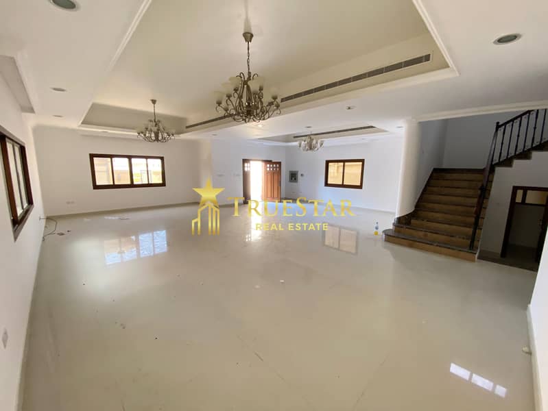 PRESTIGIOUS 5BR MAIDS PRIVATE GARDEN INDEPENDENT VILLA