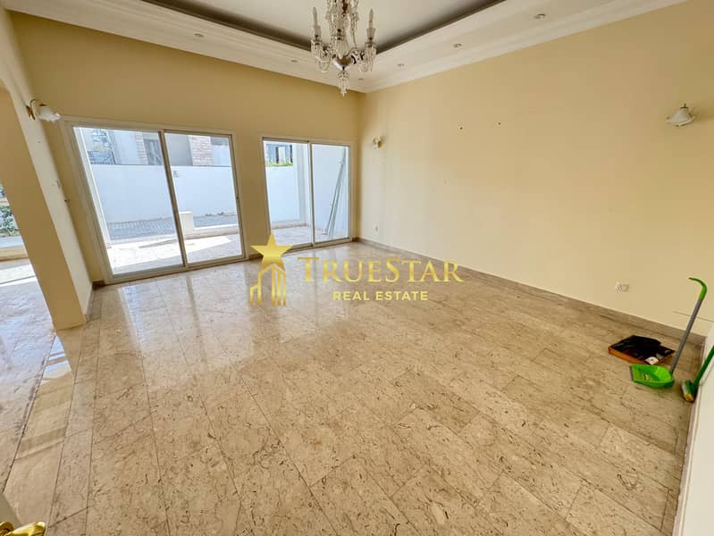 BRIGHT COMPOUND VILLA 4BR MAIDS PRIVATE GARDEN SHARED POOL PADEL COURT