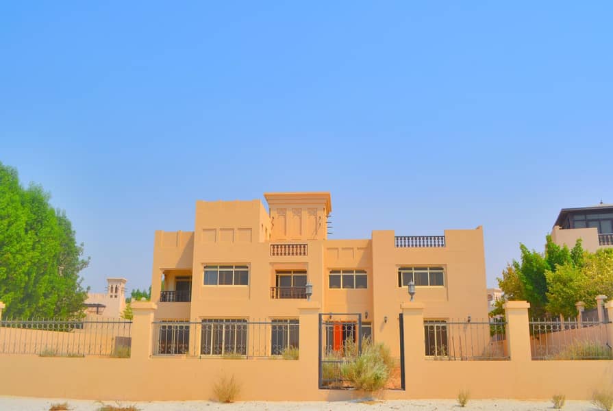 SPECTACULAR 5BR BEACH-FRONT VILLA I DREAM PRICE SPECTACULAR 5BR BEACH-FRONT VILLA I DREAM PRICE