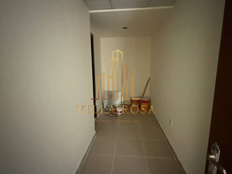 13 WhatsApp Image‏ 2026-101-28 at 12.55. 06. jpeg