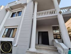 فیلا في المرور 1 غرفة 65000 درهم - 13438279