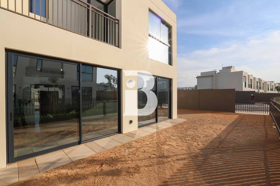 Brand New | Ready To Move Into | Perfect Lifestyle - Image 4