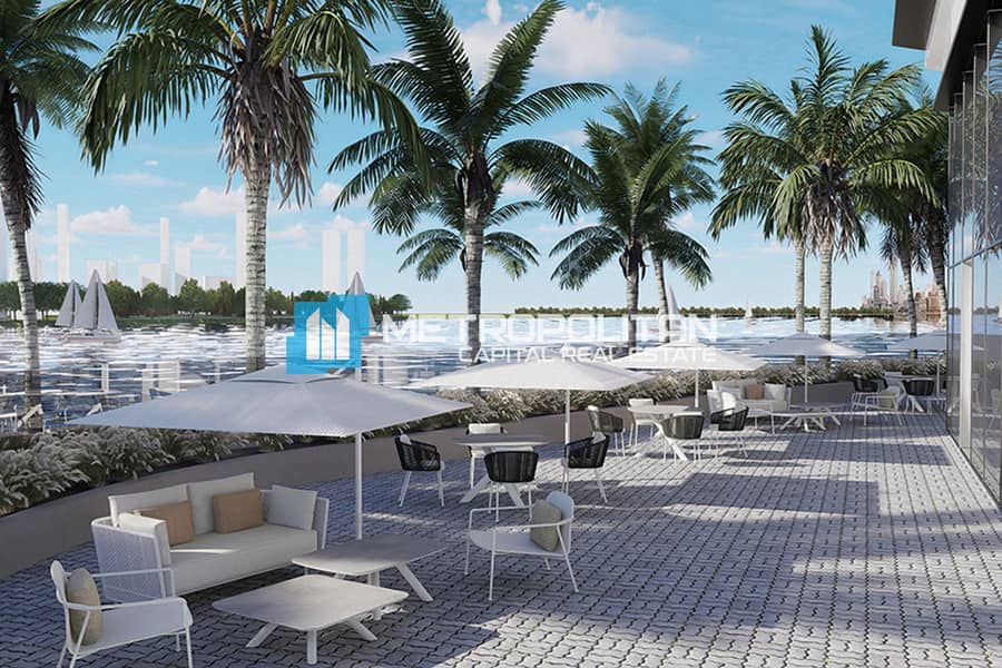 Mid Floor|Large Balcony|Full Sea And Pier 71 View - Image 2