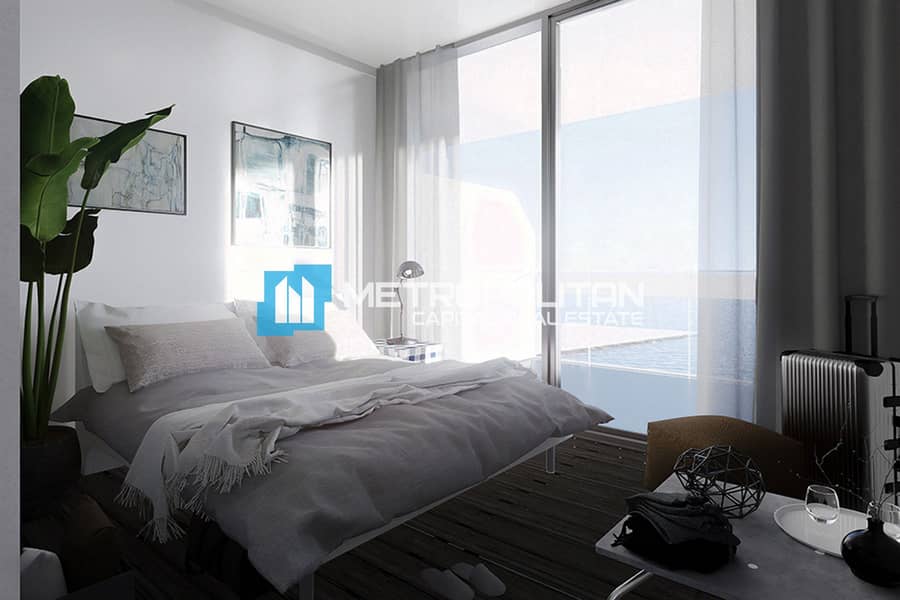 Mid Floor|Large Balcony|Full Sea And Pier 71 View - Image 5