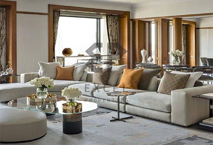 Waterfront | Private Pool | Luxury Property Dubai - Image 2