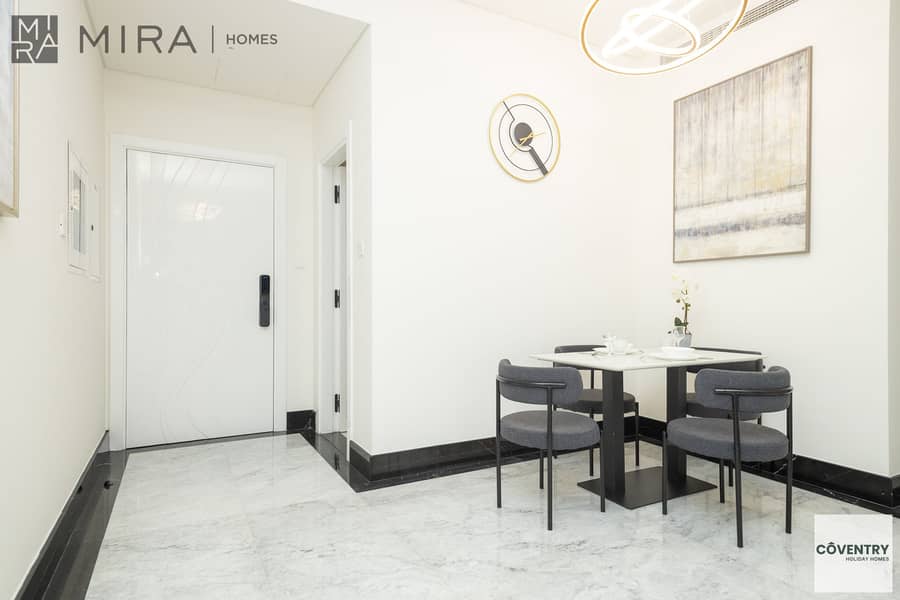 Elegant 1BR | Canal View | Business Bay | Short-Term Stay - Image 8