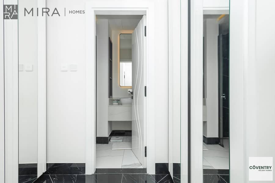 Elegant 1BR | Canal View | Business Bay | Short-Term Stay - Image 15