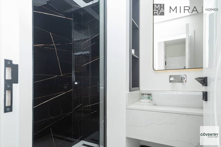 Elegant 1BR | Canal View | Business Bay | Short-Term Stay - Image 16