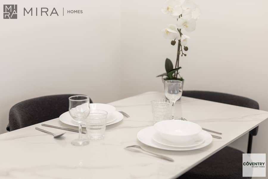 Elegant 1BR | Canal View | Business Bay | Short-Term Stay - Image 24