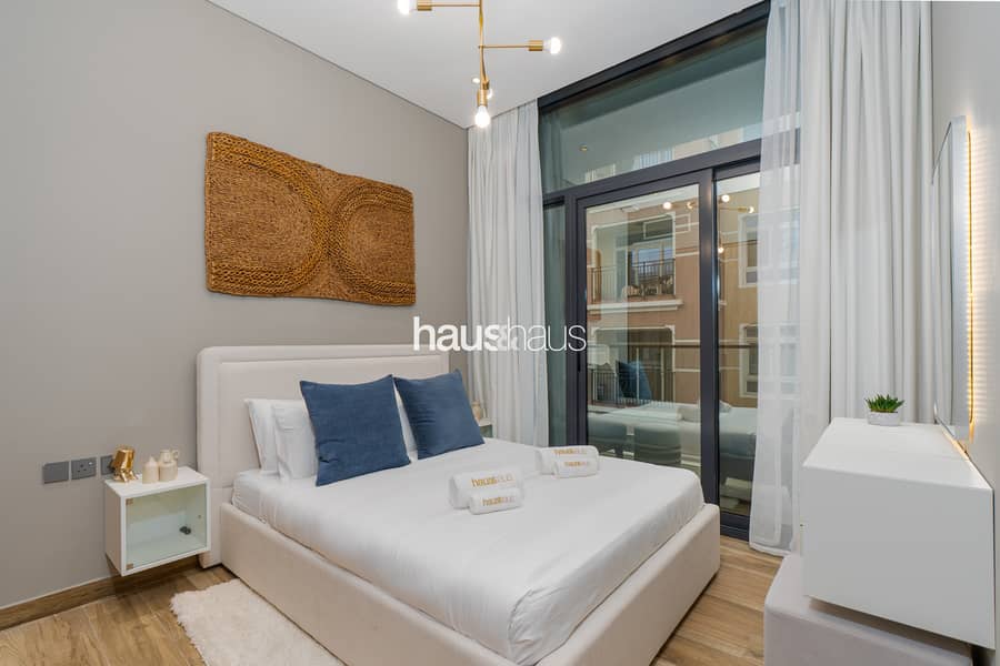 Premium Townhouse | Rooftop Pool | Smart Home - Image 4