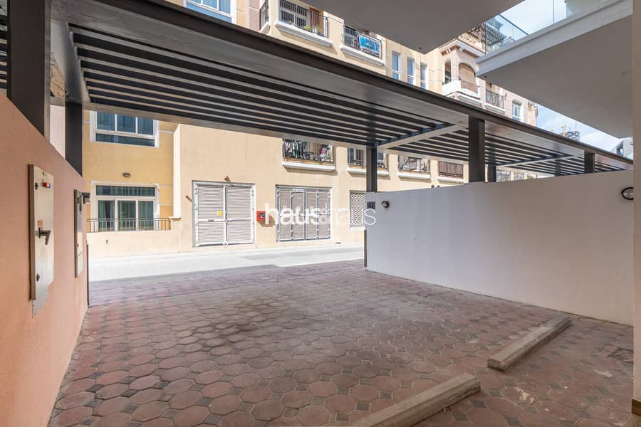 Premium Townhouse | Rooftop Pool | Smart Home - Image 29