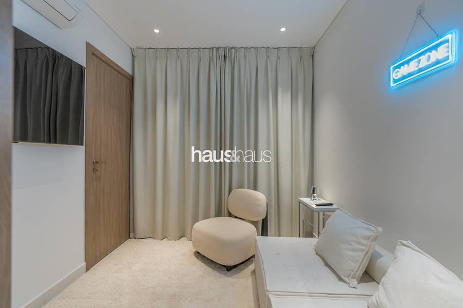 Premium Townhouse | Rooftop Pool | Smart Home - Image 22