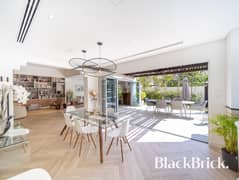 فیلا في ديما 4،ديمة،البحيرات 5 غرف 15200000 درهم - 14142816