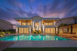 Fully Upgraded Golffront Villa | Large Plot