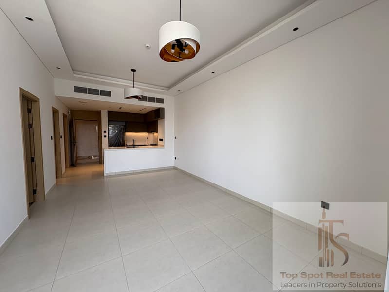 Modern Layout | 1 Bed + Study | Close to Mall - Image 3