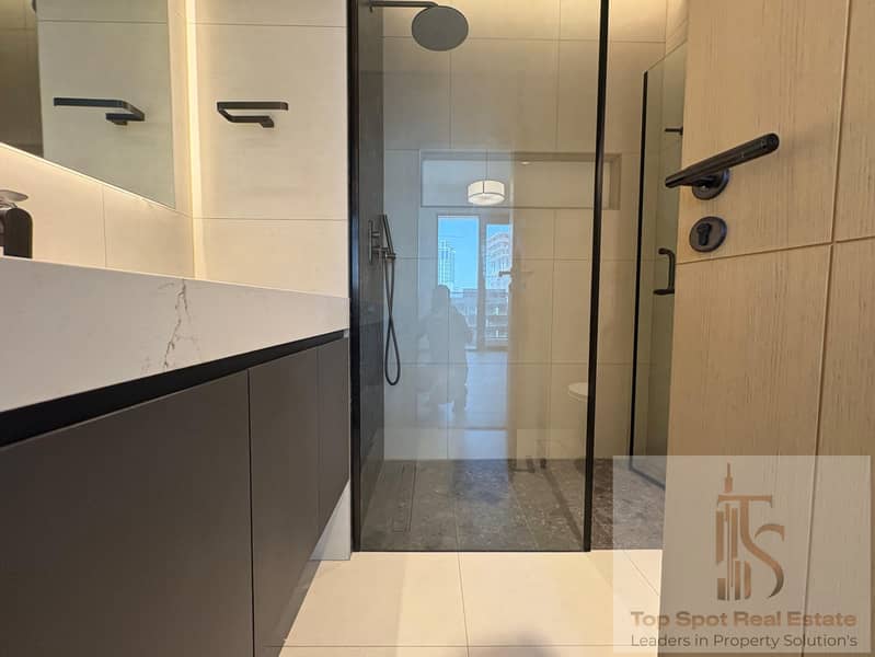 Modern Layout | 1 Bed + Study | Close to Mall - Image 11