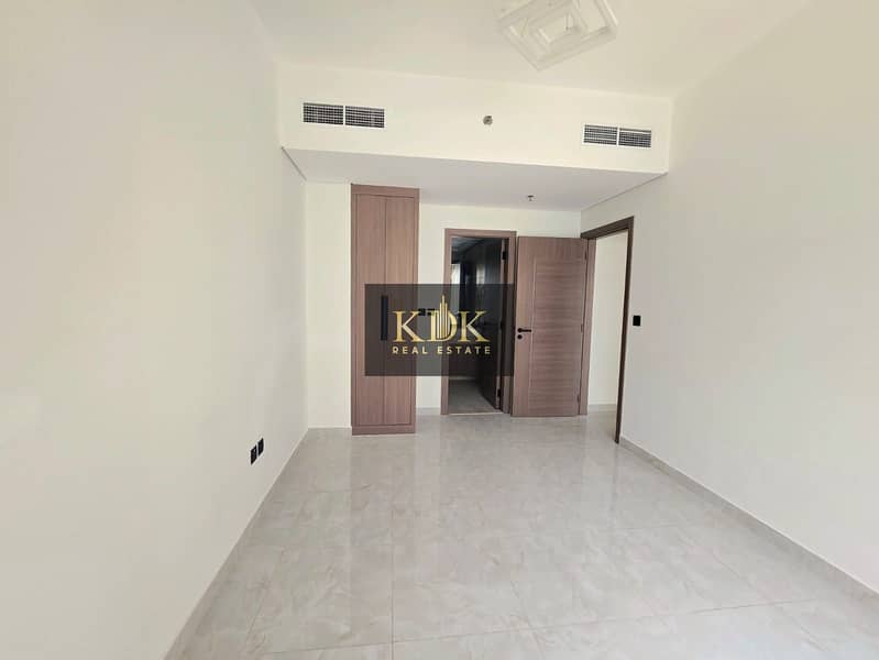 well-maintained appartment | Best Ammenities | Spacious - Image 5