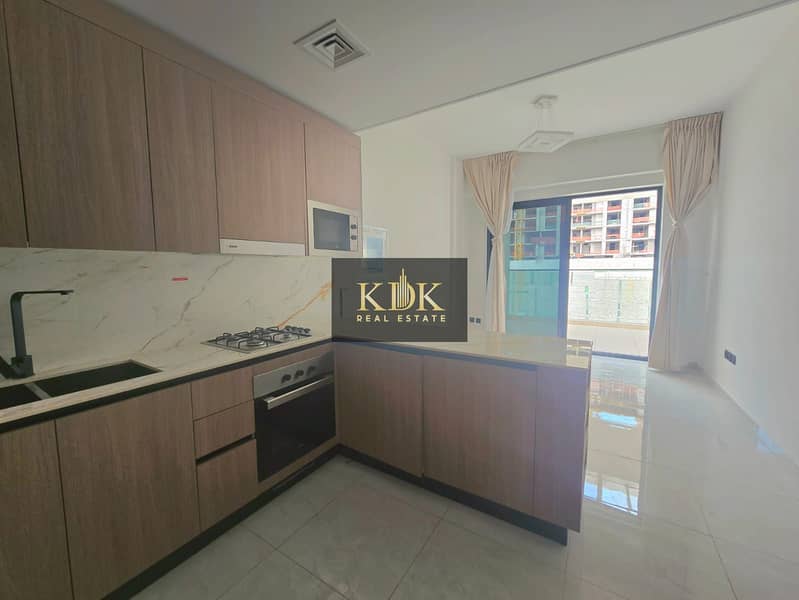 well-maintained appartment | Best Ammenities | Spacious - Image 8