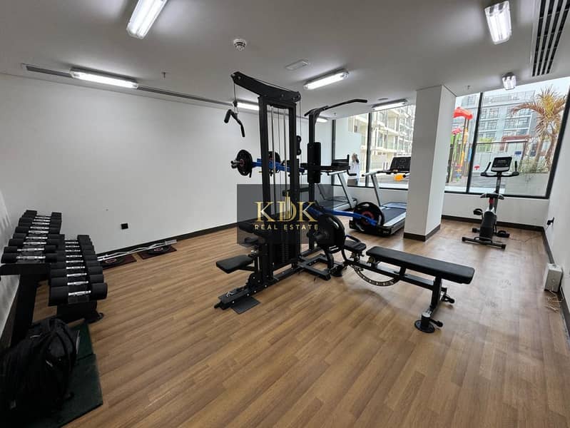 well-maintained appartment | Best Ammenities | Spacious - Image 12