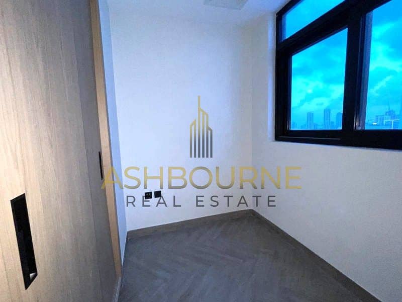 1BR+MAID | POOL AND BURJ VIEW | WELL MAINTAINED - Image 7