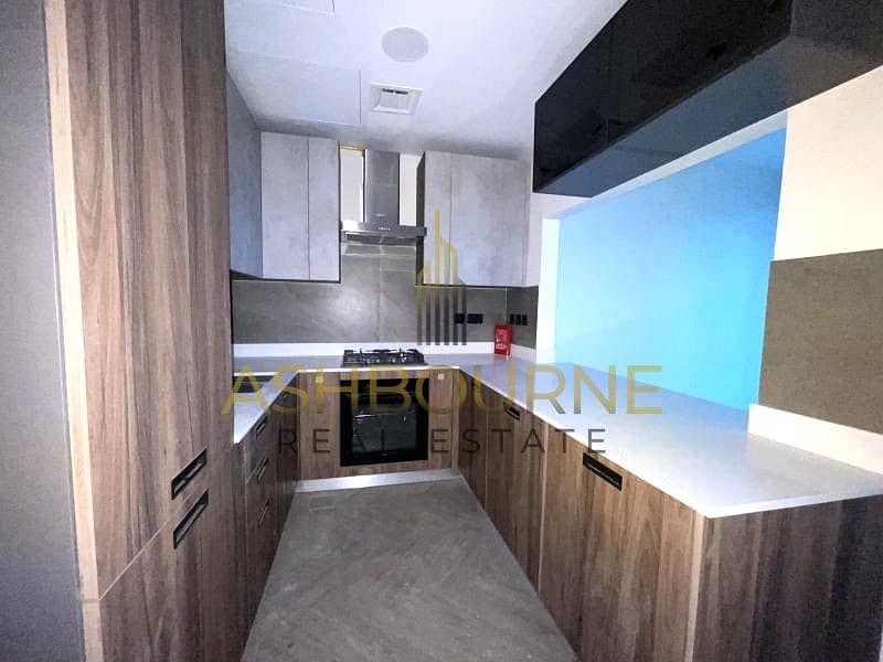 1BR | COMMUNITY VIEW | SPACIOUS | COZY LAYOUT - Image 2