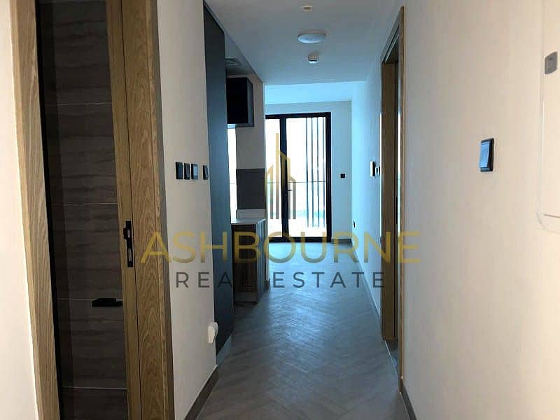 1BR | COMMUNITY VIEW | SPACIOUS | COZY LAYOUT - Image 8