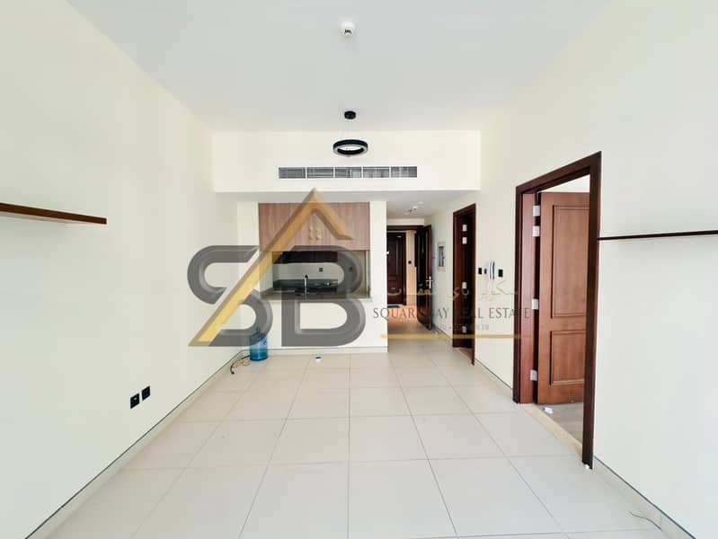 Elegant 1BHK|Close to Metro|All Amenities|family Area|