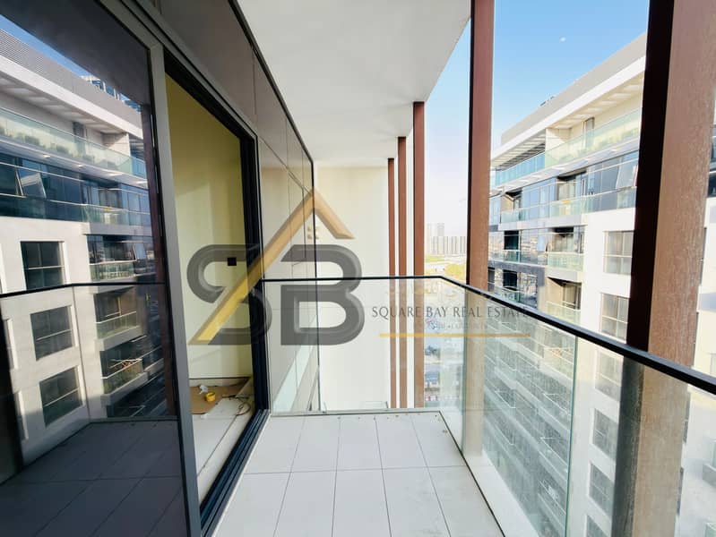 Elegant 1BHK|Close to Metro|All Amenities|family Area|