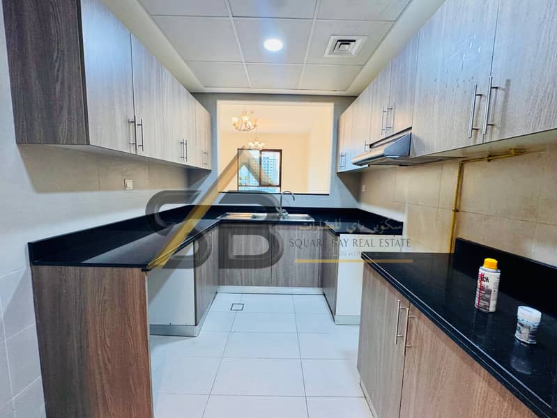 Lavish and Spectacular 2Br With Store in Amazing Price