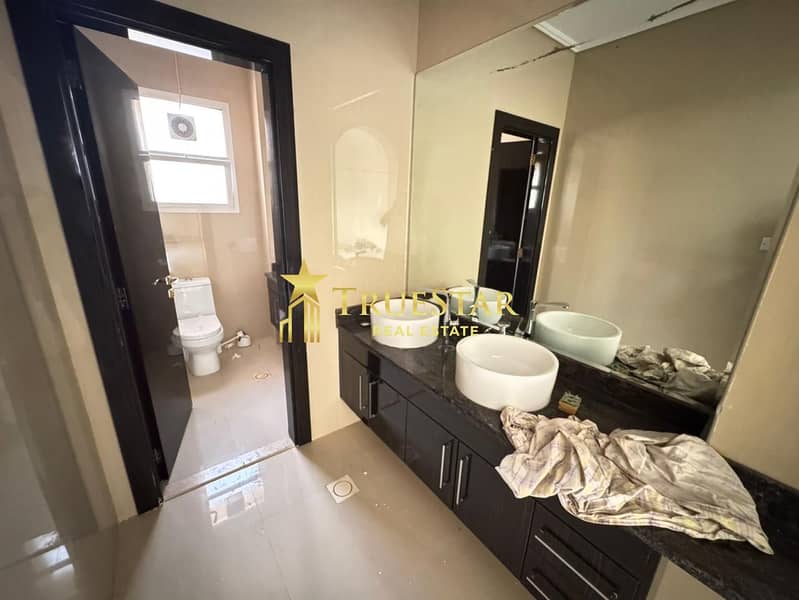 SPACIOUS INDEPENDENT VILLA 5BR MAIDS DRIVER MAJILIS GARDEN - Image 25