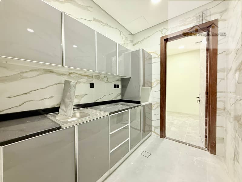 High-End Quality | Brand New | Garden Area - Image 9