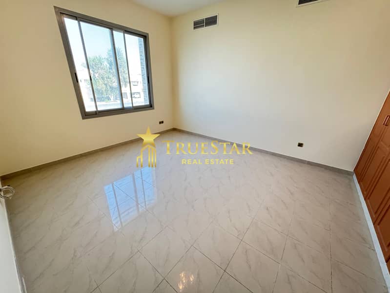 SPACIOUS INDEPENDENT CORNER VILLA 5BR MAIDS PRIVATE POOL GARDEN - Image 11