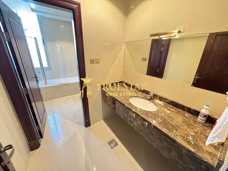 SPACIOUS INDEPENDENT CORNER VILLA 5BR MAIDS PRIVATE POOL GARDEN - Image 18