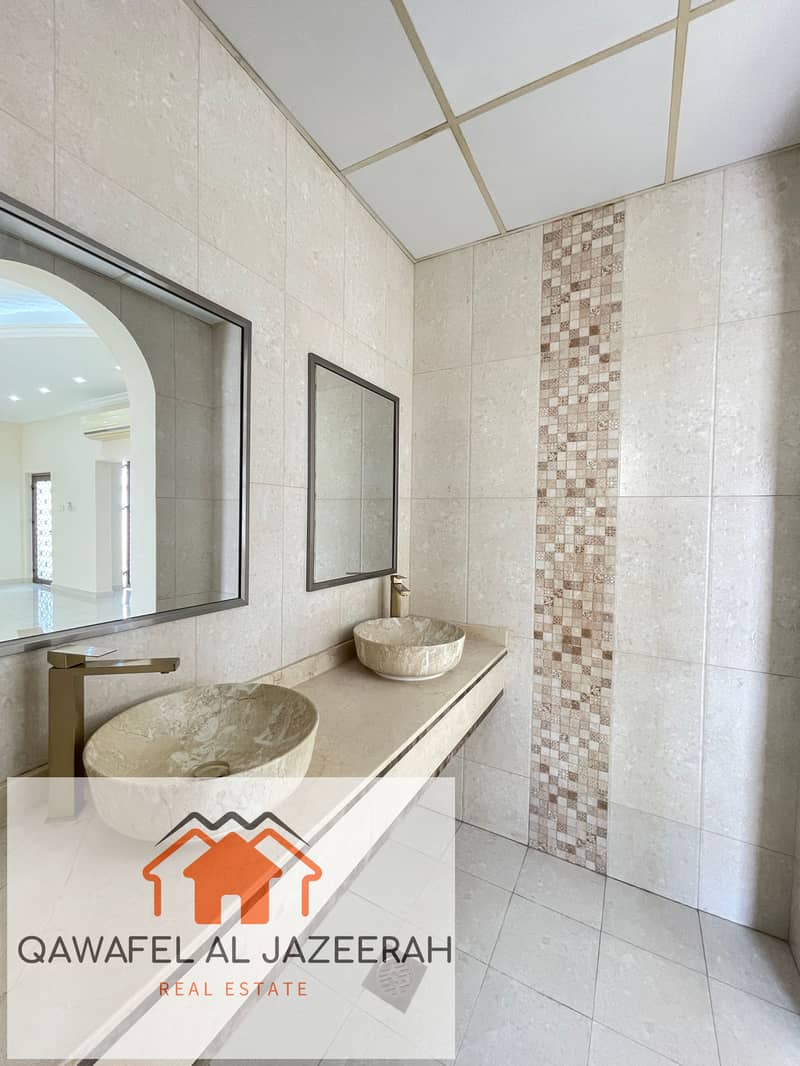 Very nice villa for rent in al warqaa ( 5bedroom + hall + majlas + parking + maid room )