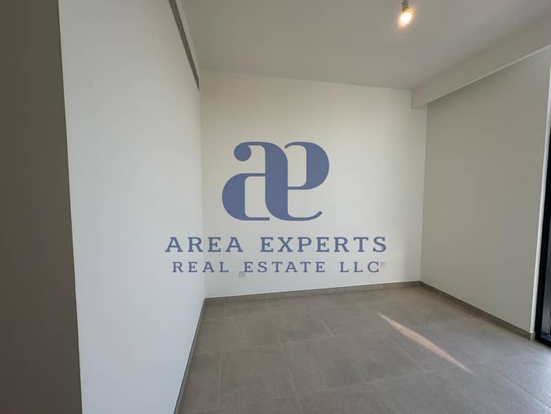 Single Row | Spacious Layout | Middle Unit - Image 12