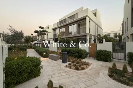 5 Bedroom Townhouse for Rent in Tilal Al Ghaf, Dubai - Green Belt | Upgraded | Prime location 5 Bedroom Townhouse for Rent in Tilal Al Ghaf, Dubai - Green Belt | Upgraded | Prime location