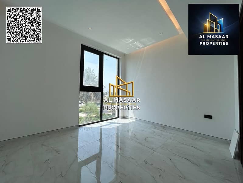 In the heart of the Al Zorah golf courses, a smart villa fully equipped with air conditioning, electricity, and water, ready for immediate occupancy. - Image 10