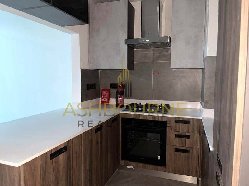 STUDIO | BRIGHT UNIT | SPACIOUS | COMMUNITY VIEW - Image 3