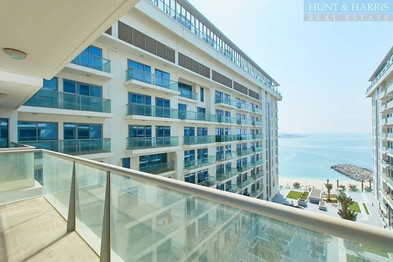 Lovely Sea Views - Brand New One Bedroom - Pacific