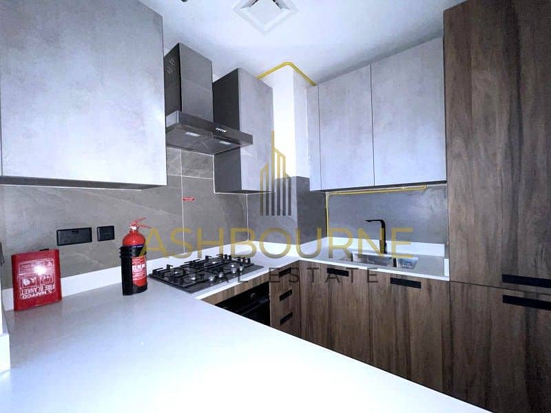 STUDIO | BRIGHT UNIT | SPACIOUS | COMMUNITY VIEW - Image 4