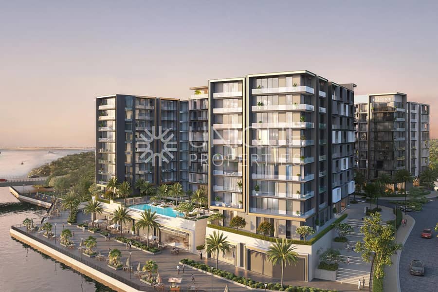Luxury Waterfront | Prime Location Living Luxury Waterfront | Prime Location Living