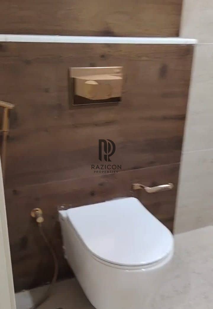 0% Commission | Modern Living | High ROI | Near Upcoming Metro | Prime Location - Image 9