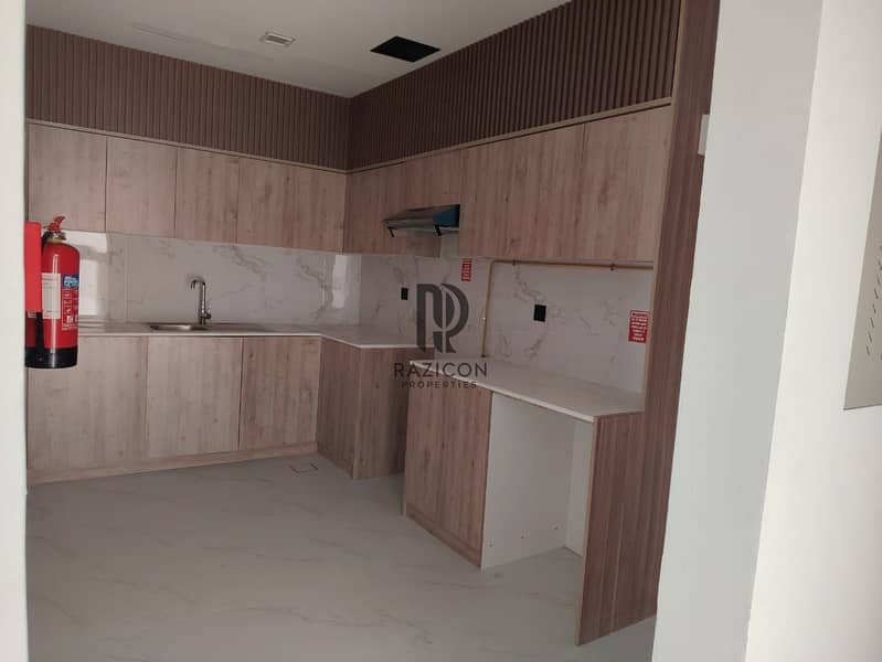 0% Commission | Modern Living | High ROI | Near Upcoming Metro | Prime Location - Image 4