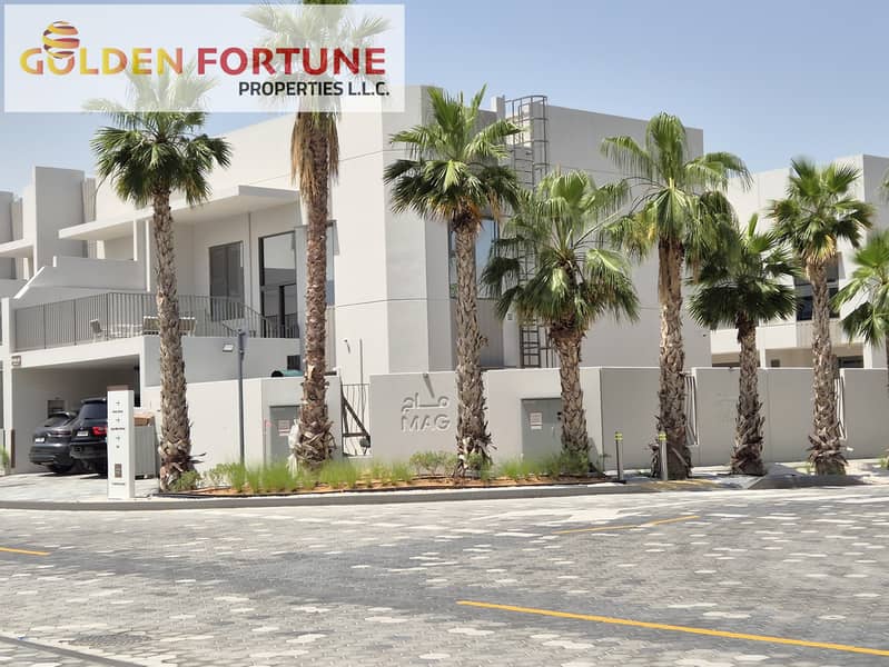 CORNER UNIT I VACANT READY TO MOVE I FULLY FURNISHED