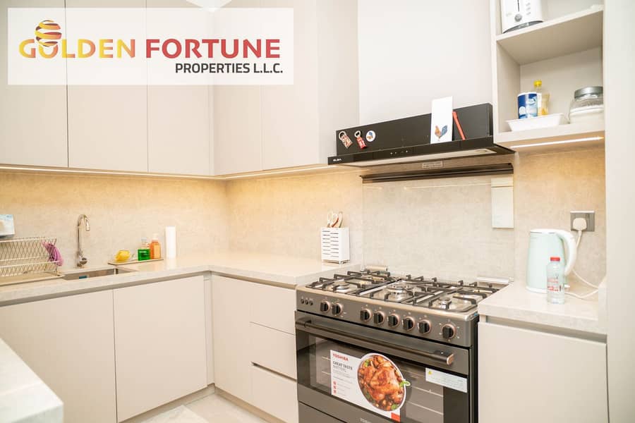 CORNER UNIT I VACANT READY TO MOVE I FULLY FURNISHED - Image 8