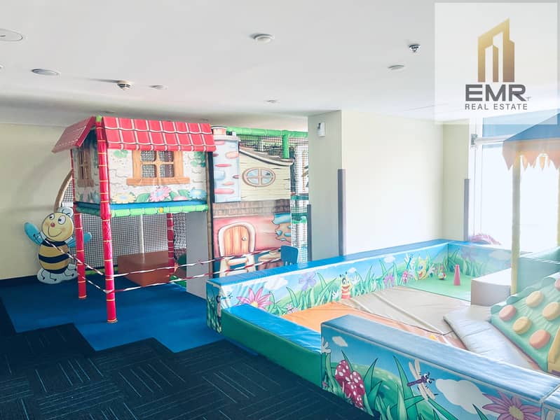 Huge Layout | Ac Free | Luxury Amenities | Near Metro