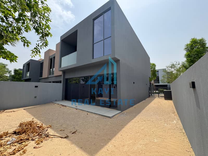 Luxury 3BHK Townhouse Surrounded by Green Forest Views - Image 12