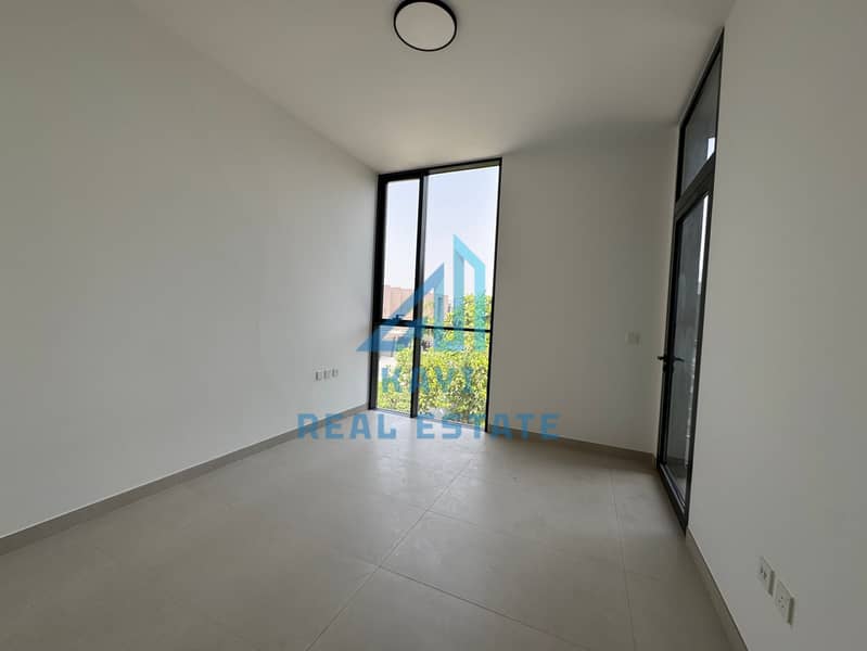 Luxury 3BHK Townhouse Surrounded by Green Forest Views - Image 14