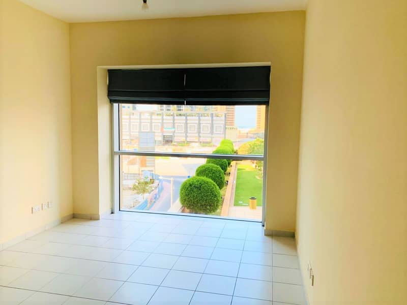 1BR with Balcony and Pool View|1 Month Free Period