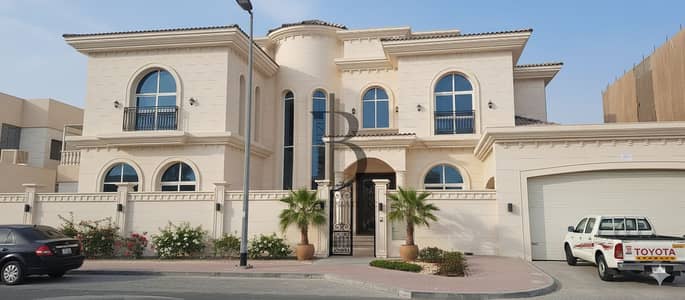 9 Bedroom Villa for Rent in Al Wasl, Dubai - PHOTO-2026-01-31-13-36-28. jpg 9 Bedroom Villa for Rent in Al Wasl, Dubai - PHOTO-2026-01-31-13-36-28. jpg